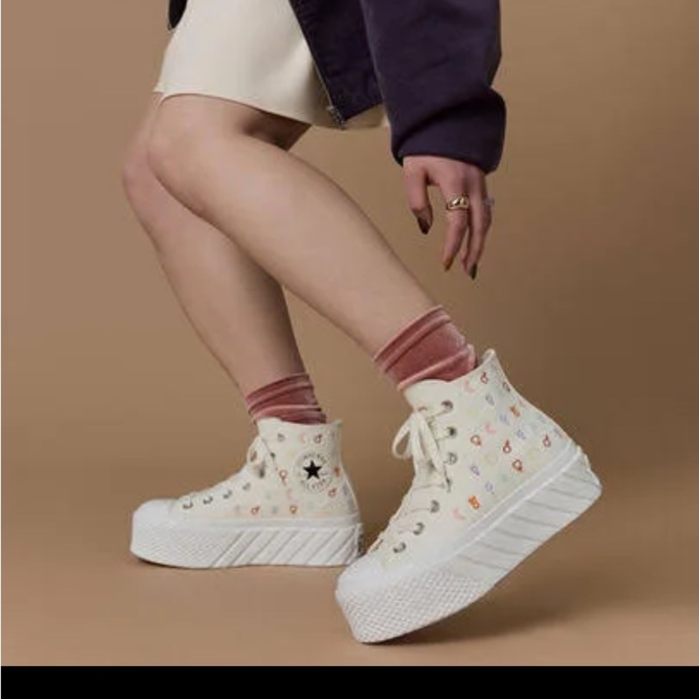 Mystic symbols platform converse